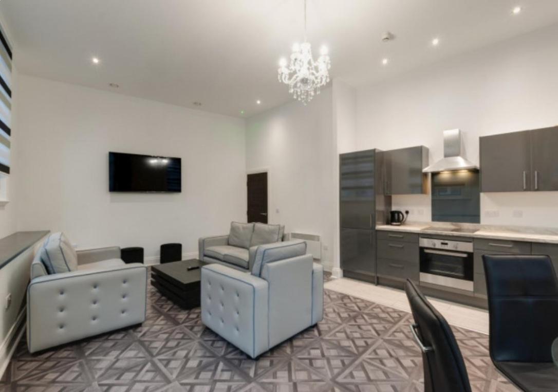 Temple Court Cavern Quarter Apartments By Happy Days Liverpool Bagian luar foto