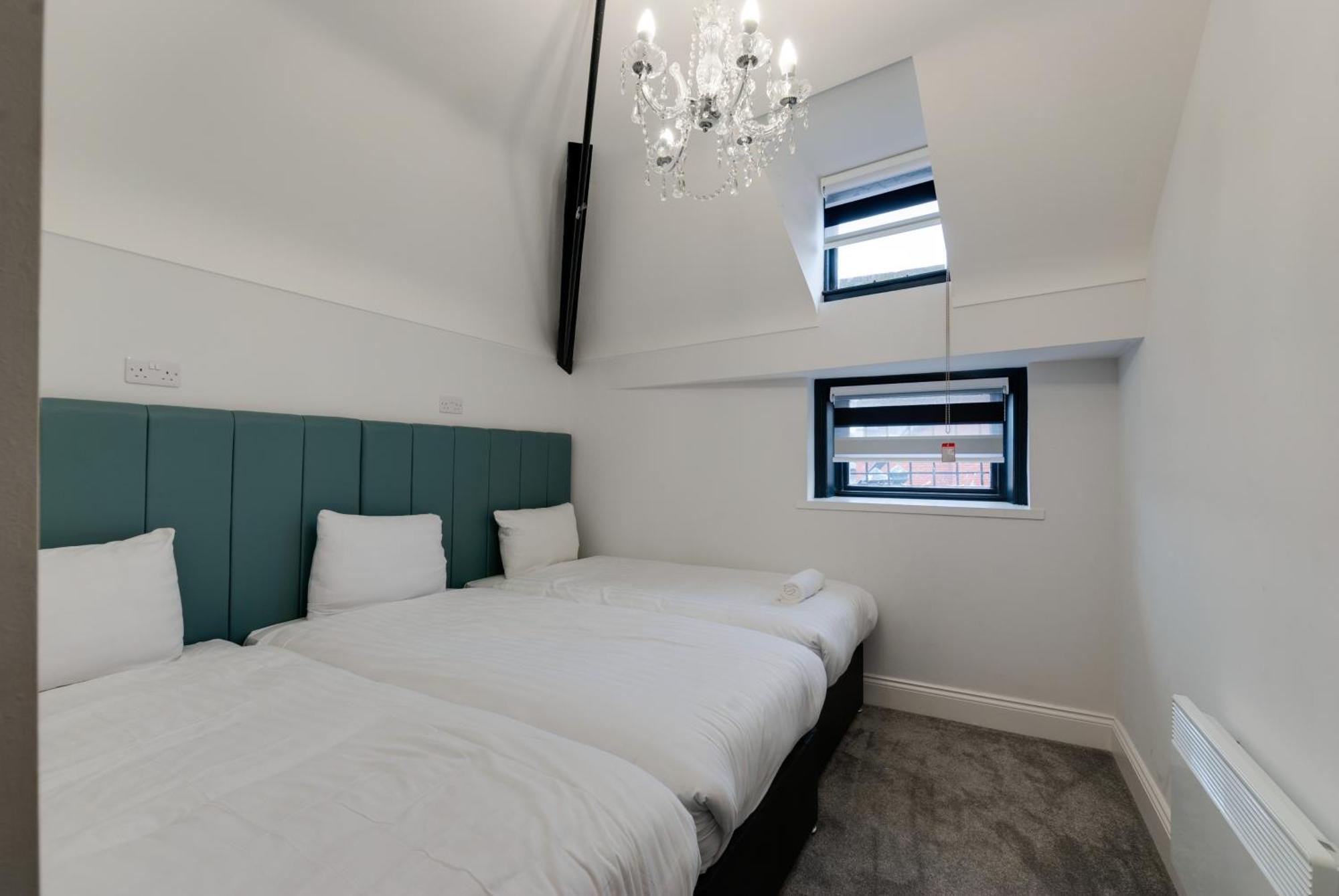 Temple Court Cavern Quarter Apartments By Happy Days Liverpool Bagian luar foto