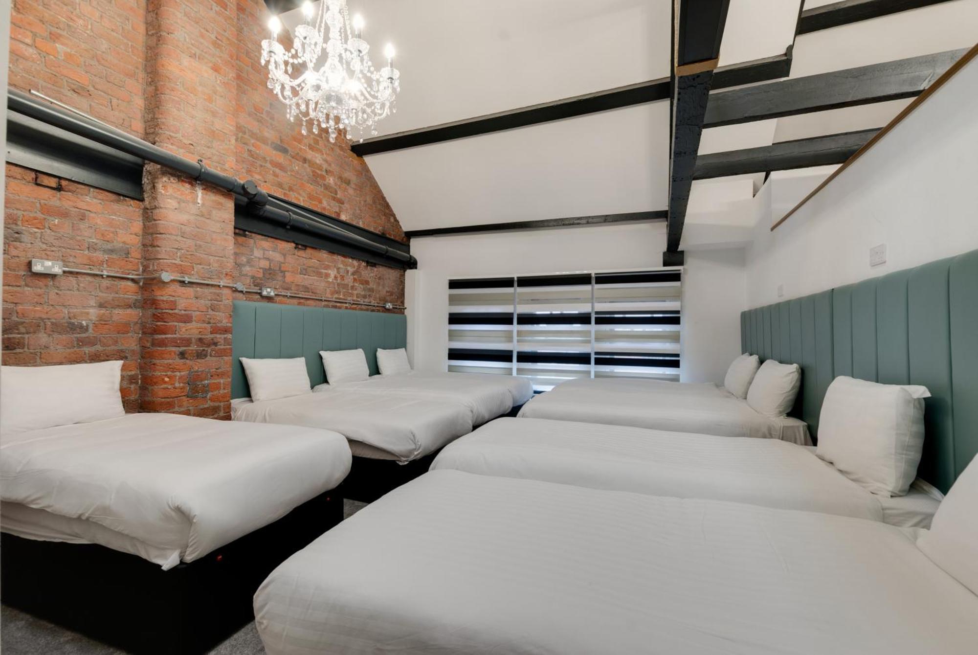 Temple Court Cavern Quarter Apartments By Happy Days Liverpool Bagian luar foto