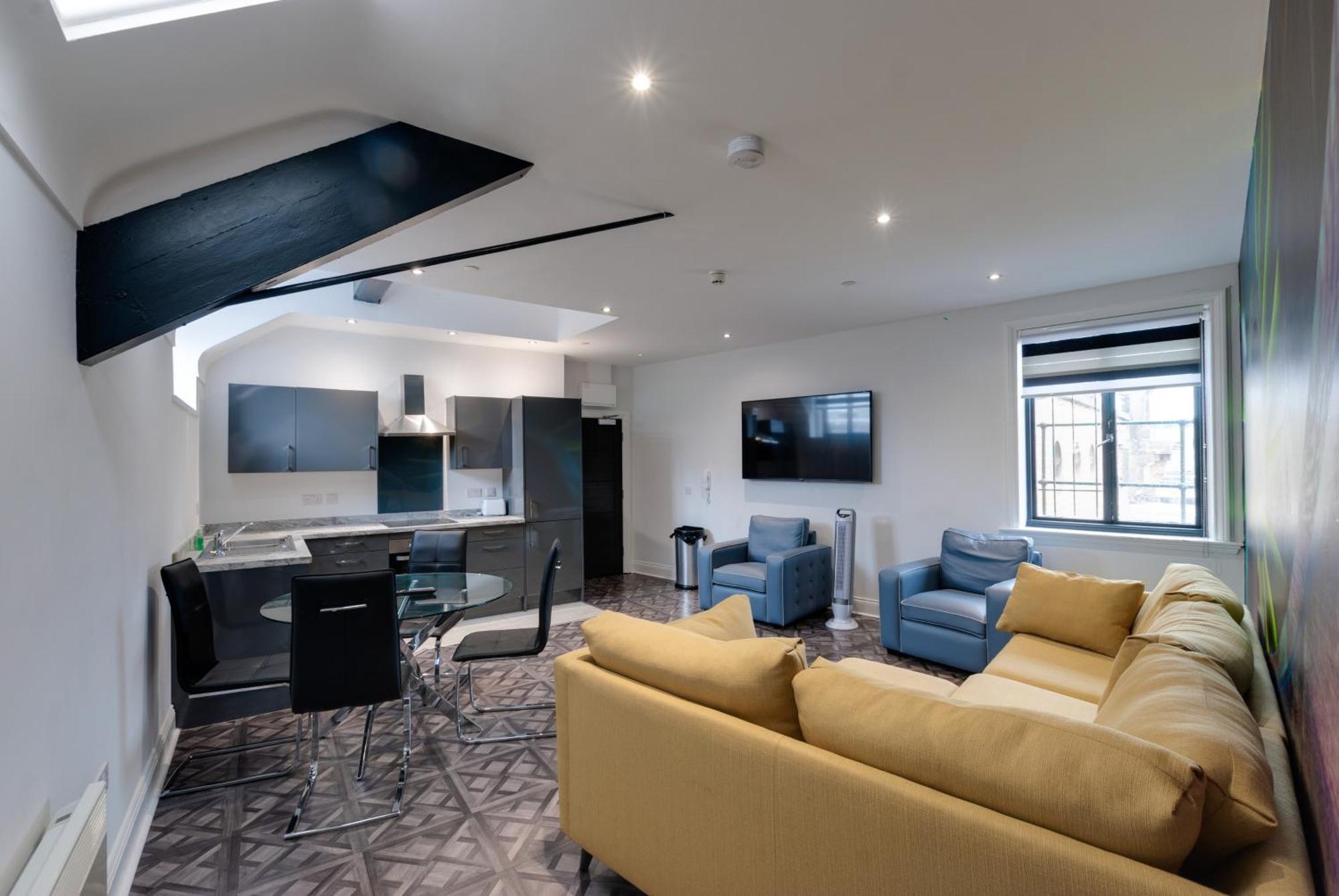 Temple Court Cavern Quarter Apartments By Happy Days Liverpool Bagian luar foto